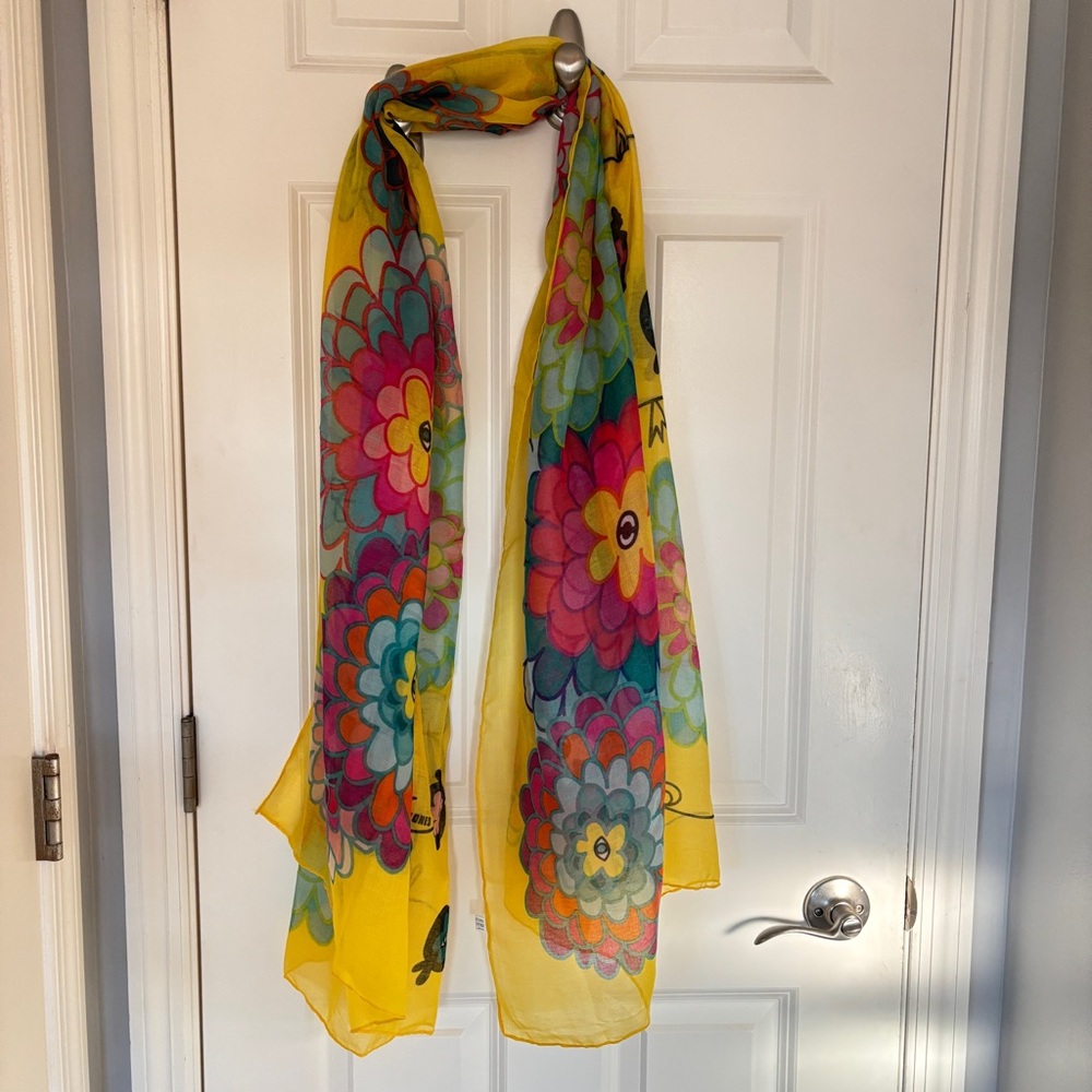 NIB Pylones scarf, Dahlia themed. - Picture 6 of 13